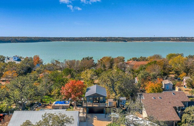 Casita by the Lake | Boat Parking | Walk to Lake
