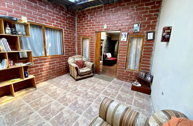 Casita en las montañas con estudio (apta para mascotas)