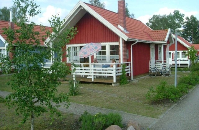 Casita - Swedish house with fireplace and own canoe