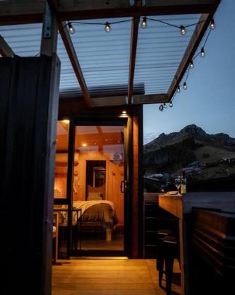 Cass Bay Retreat with Outdoor Bath Christchurch