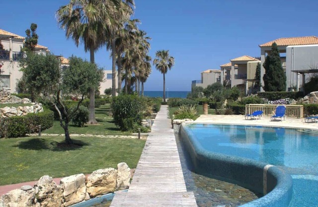Cassiopeia 1BR Apt on Beach with Pool