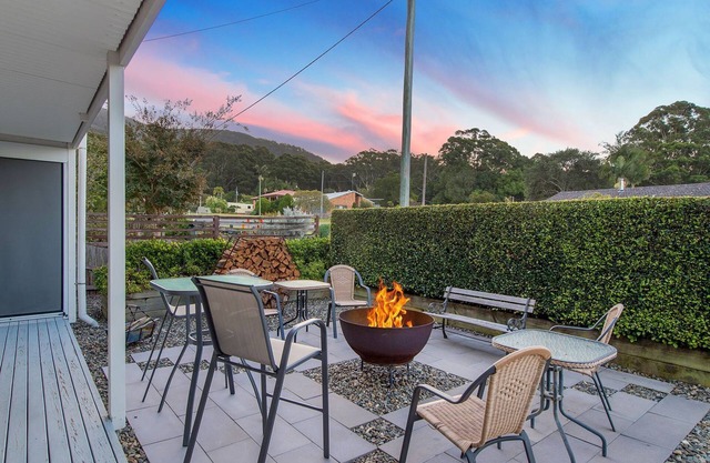 Castaway - Your mountain retreat with lake views