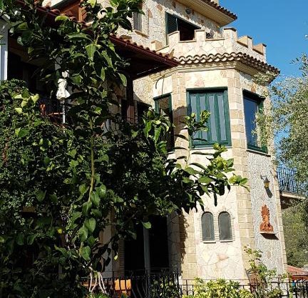 Castello Bellos Tower