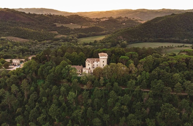 Castello Gubbio - Quince Habitaciones , Capacidad 30