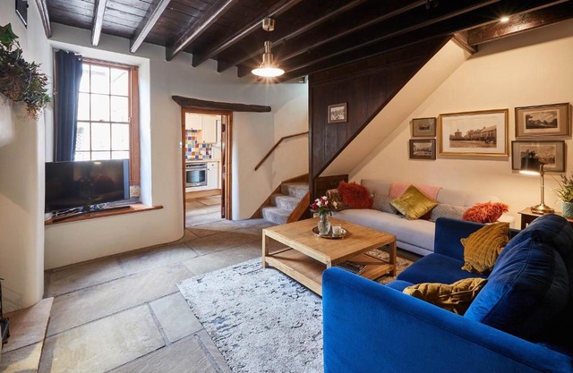 Castle Cottage, Back independently run Barnard Castle