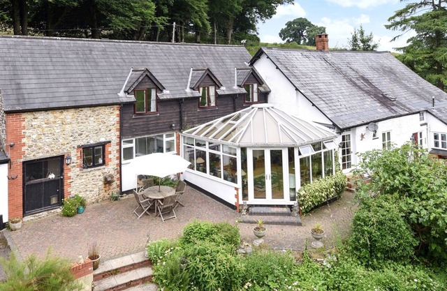 Castle Hill Farm, HEMYOCK