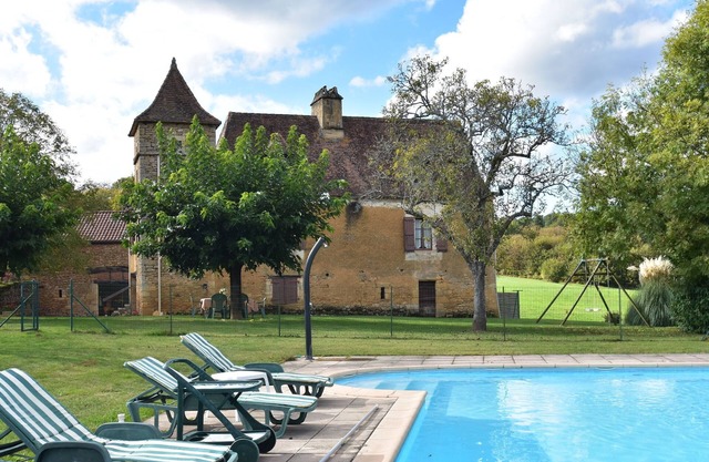 Castillo en Besse con Piscina