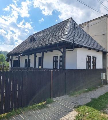 Casuța din Domnești