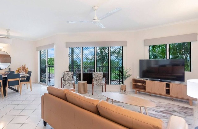Casuarina Vista Beachfront Elegance in Rapid Creek