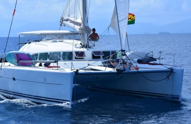 Cata all-inclusive Bora don't book before we make sure we have boat available