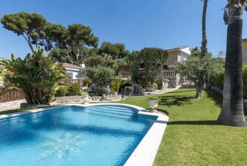 Catalunya Casas Superb Traditional Elegance walking distance to beach