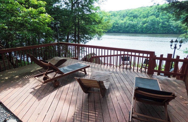 Catskills Lakefront Escape with Hot Tub