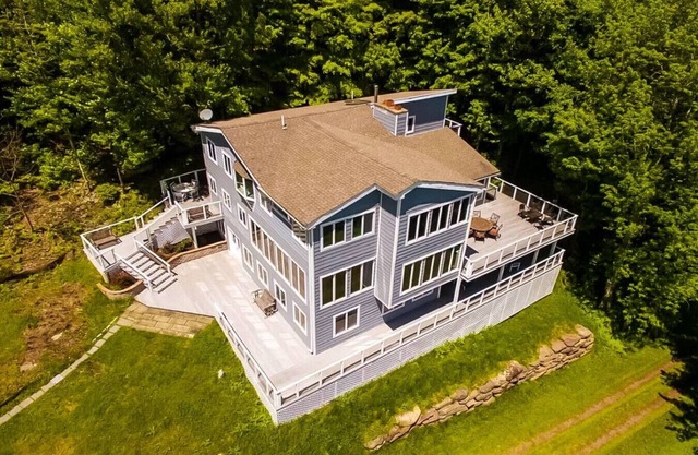 Catskills Mountain Retreat – Summer Stay with Scenic Views