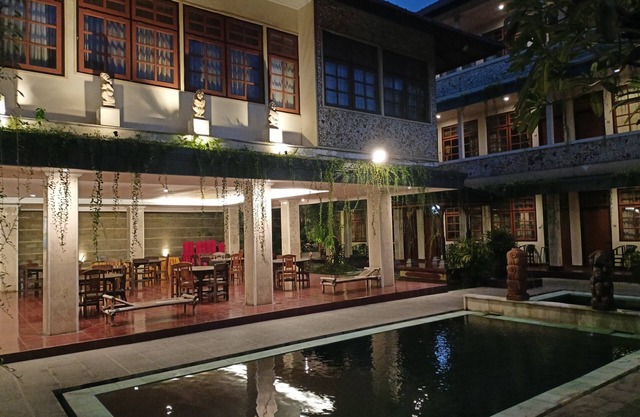 Catur Adi Putra Hotel
