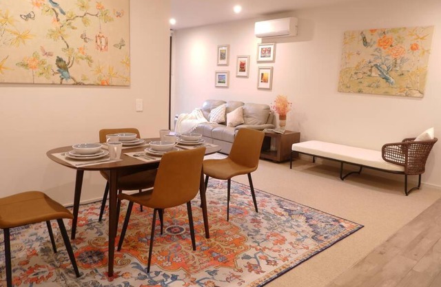 Caulfield Village Apartment