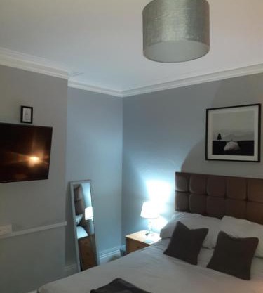 Caversham Lodge