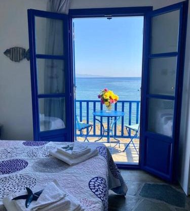 Cavos Studio by the sea (North)