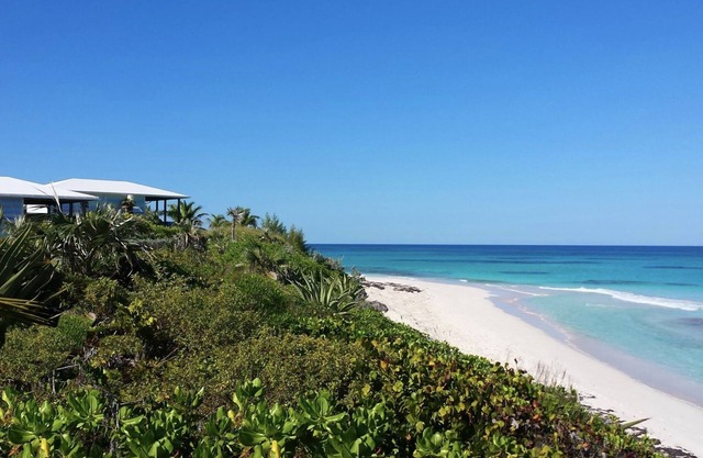 Cayo Loco Romantic Atlantic Beachfront Honeymoon WiFi / SUP