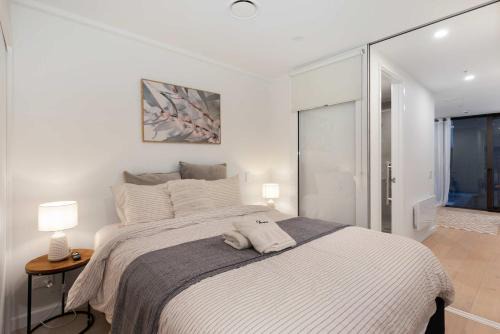 CBD 1BR - Modern Stay with Pool & Gym in Wellington