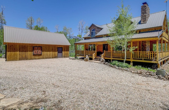 Cedar City Cabin w/ Wraparound Porch & 2 Grills!