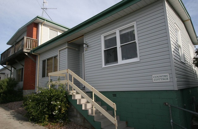 Cedar Cottages Blackmans Bay - Casa