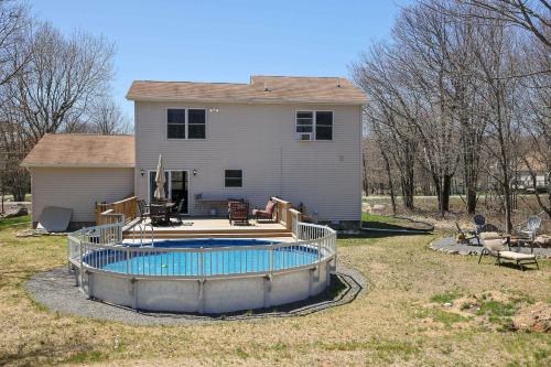 Cedar Cove Retreat Pool BBQ Game Room