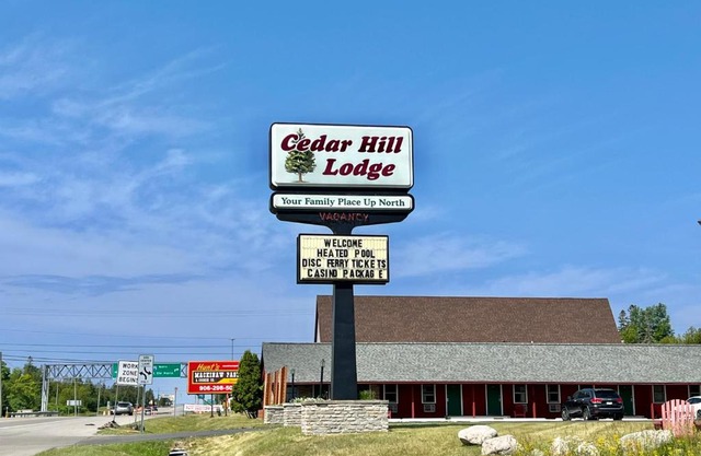 Cedar Hill Lodge