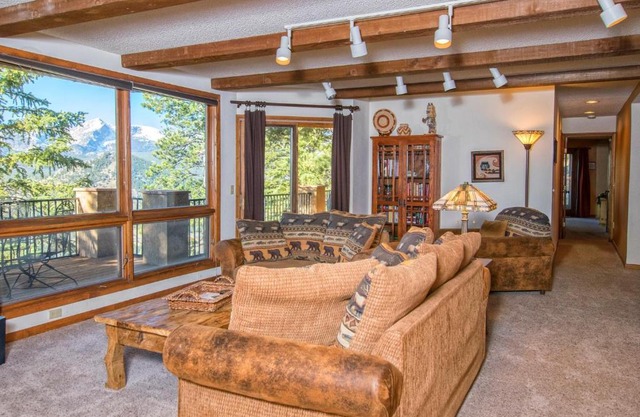 Cedar Lower Condominium 2 Bedroom condo