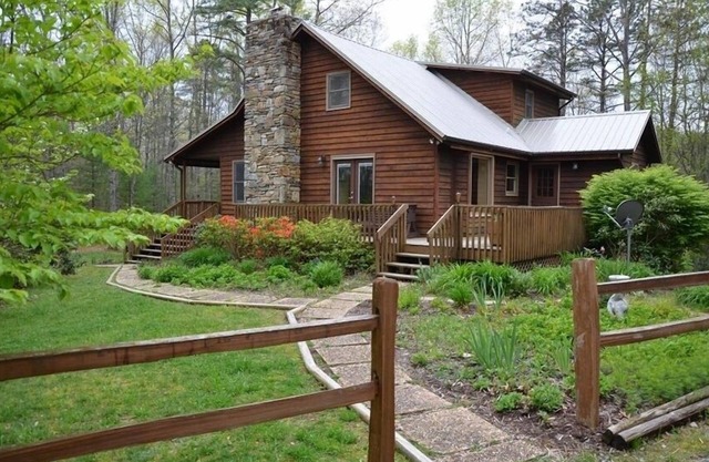 Cedar Mtn, Dupont, 4+ Acres, Wifi, patio cercado, corriente