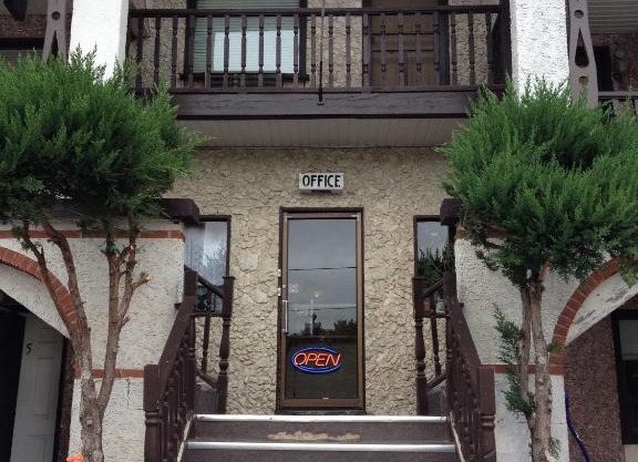 Cedar Springs Motel