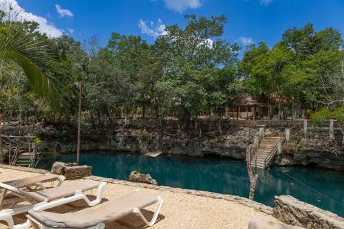Cenote Popol Vuh