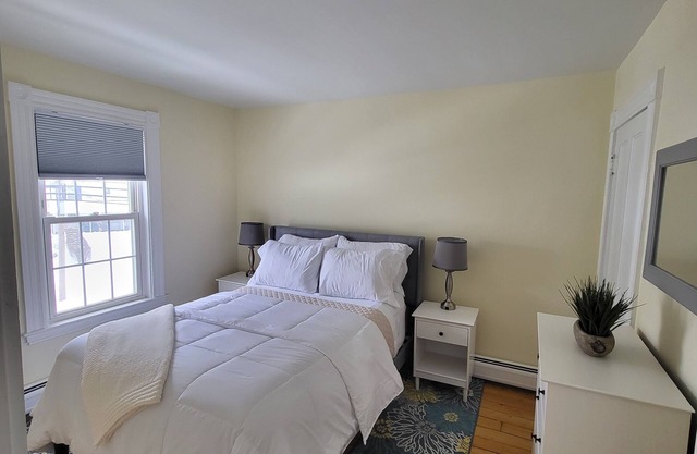 Center of Lenox, cozy Apartment 2-bedroom REVIEWS https:/abnb.me/kcBk7oCR6xb