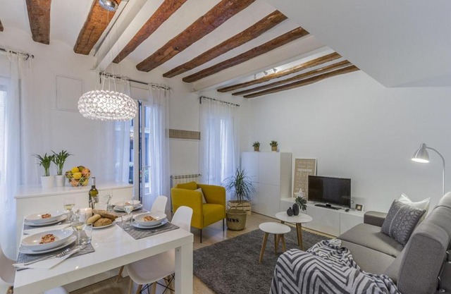 Center Pamplona Apartment