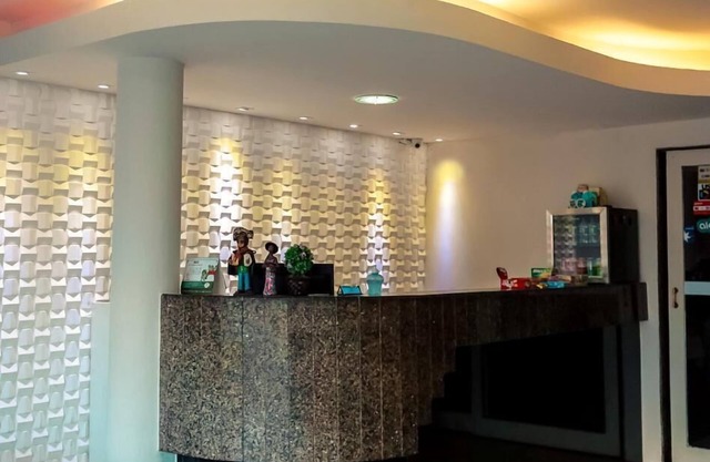 Center Plaza Hotel