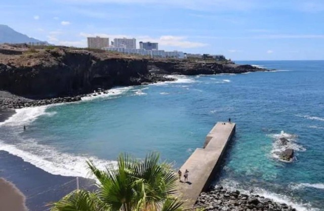 Central 2bedroom 200m From Beach