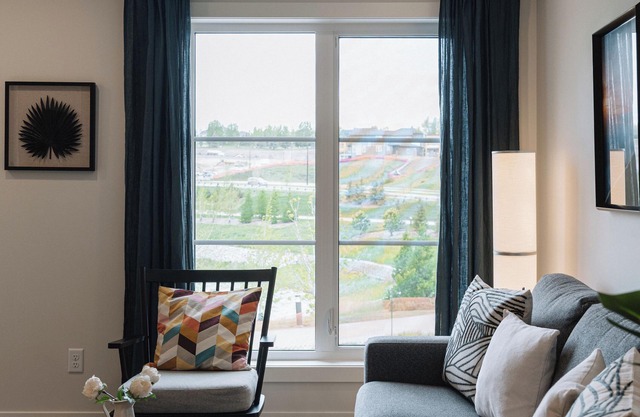 Central AC| Close Banff | Pond View |Rooftop Balcony
