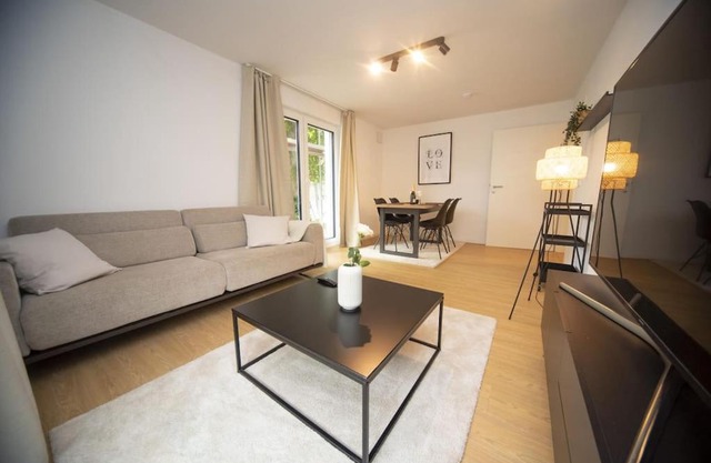 Central Apartment/BBQ Terrace/Big NetflixTV
