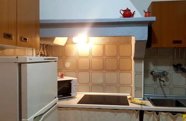 Central Apartment in Romantic Townhouse; Pets Allowed