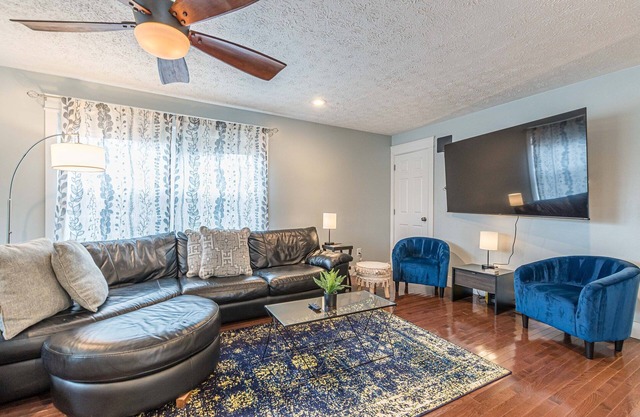 Listado más grande en ATL - 8 habitaciones, capacidad para 20 en camas