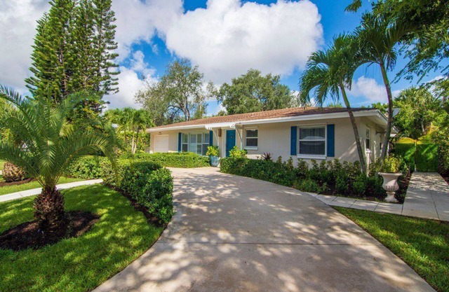 Completely Private & Pet Friendly Beach Town Haven In the Middle of it ALL!