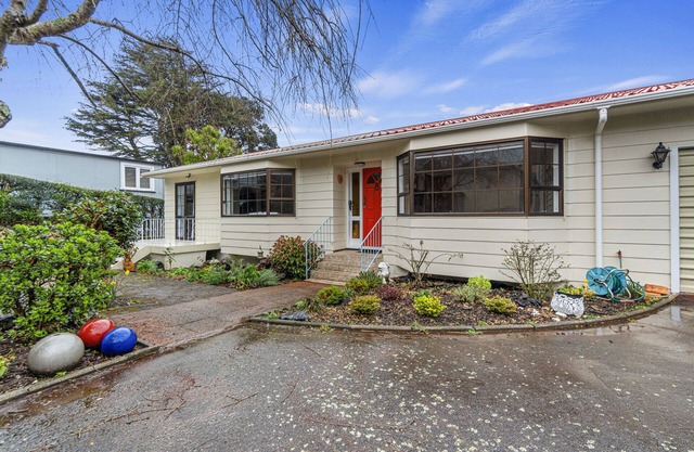 Central Comforts - Mount Eden Holiday Home