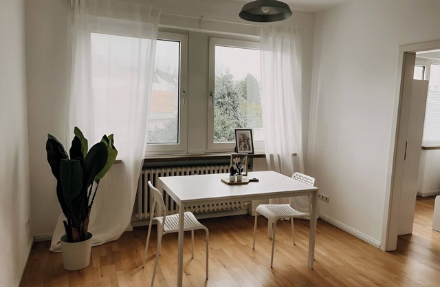Central, cozy, close to the trade fair! BE1L