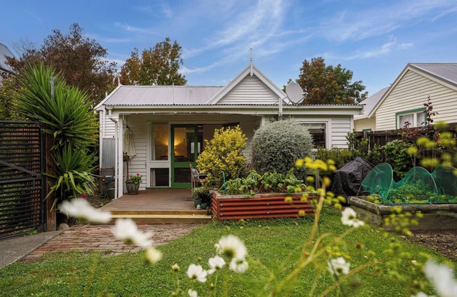 Central Cutie - Christchurch City Cottage