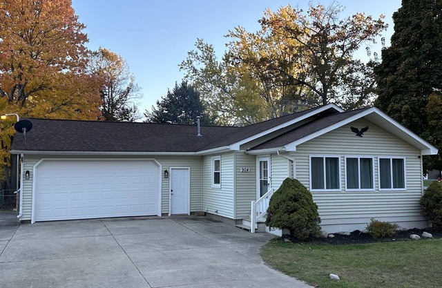 Central Dispatch Cottage near Lake, and ORV Trails with Garage