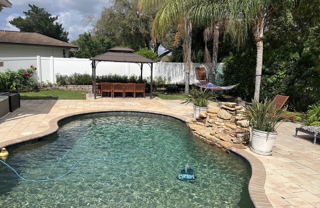 Central Florida Oasis Cozy 2 Bedroom Unit Near Attractions