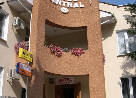 Central Hotel