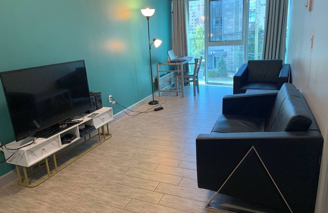 Central location, across from WLU, 5 minutes walk to UW,