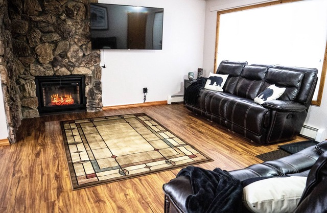 Central Location, Private Yard, Modern and Comfy Furnishings, Family Friendly