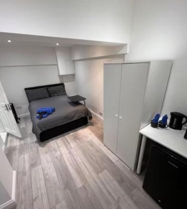Central London zone 2 Studio Flat