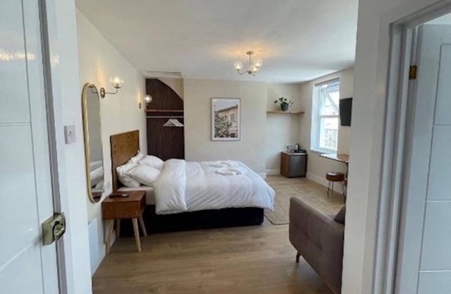 Central Peckham Studio Retreat